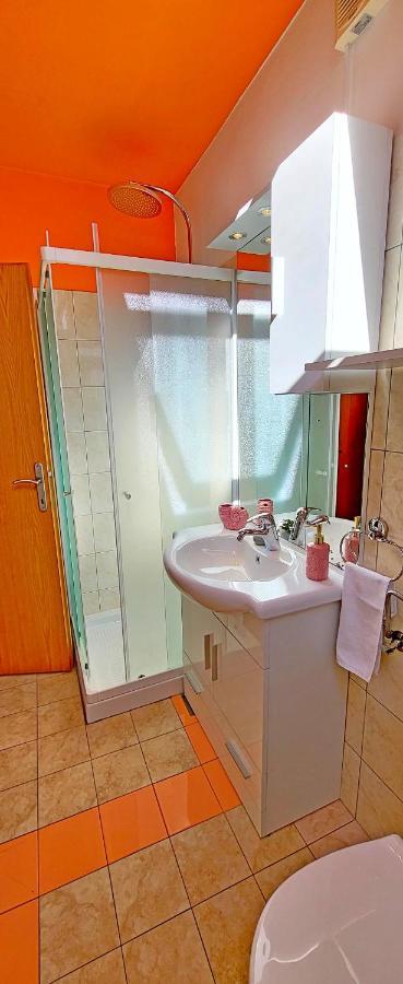 בובק Simonai Apartment מראה חיצוני תמונה